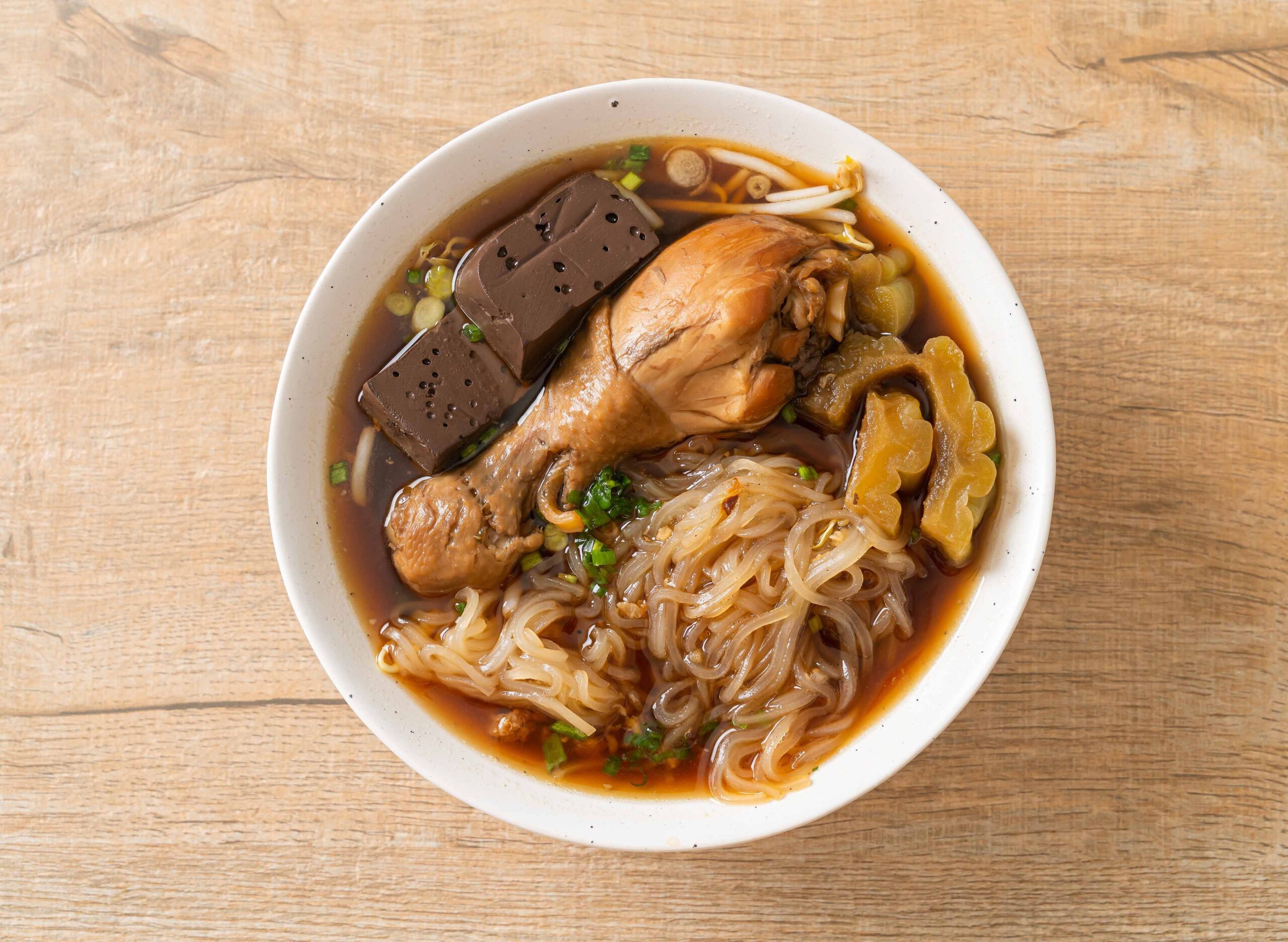 ก๋วยเตี๋ยว ไก่ ตุ่น