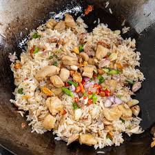ข้าวผัดพริกเกลือ วิธีทำ