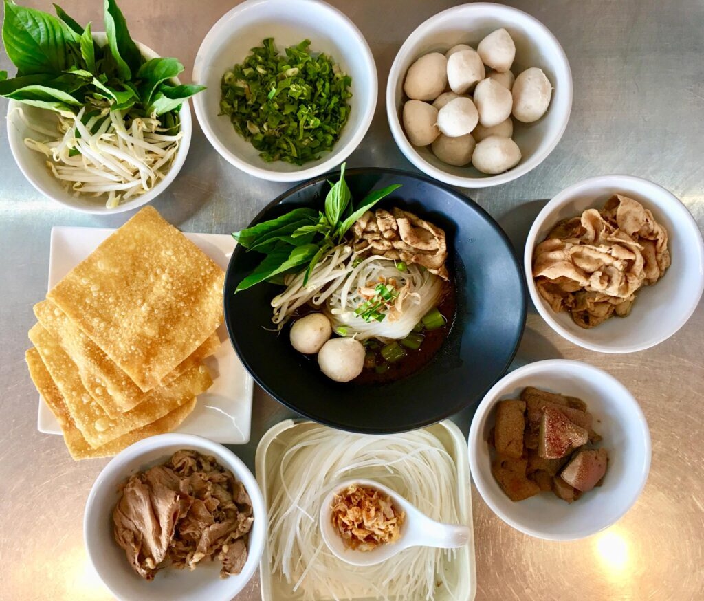 เครื่องเคียงก๋วยเตี๋ยวเนื้อ