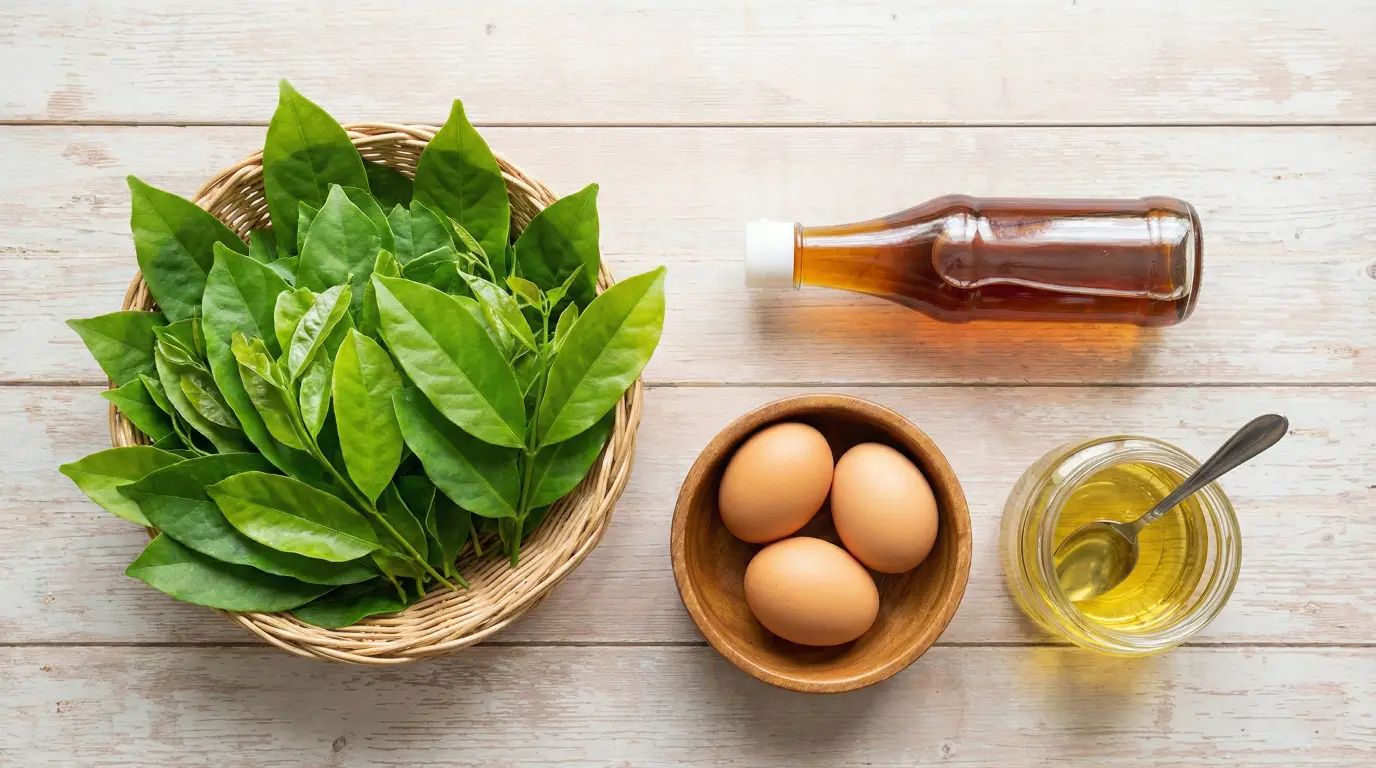 ใบเหลียงผัดไข่ อาหารใต้พื้นบ้าน หอมมัน